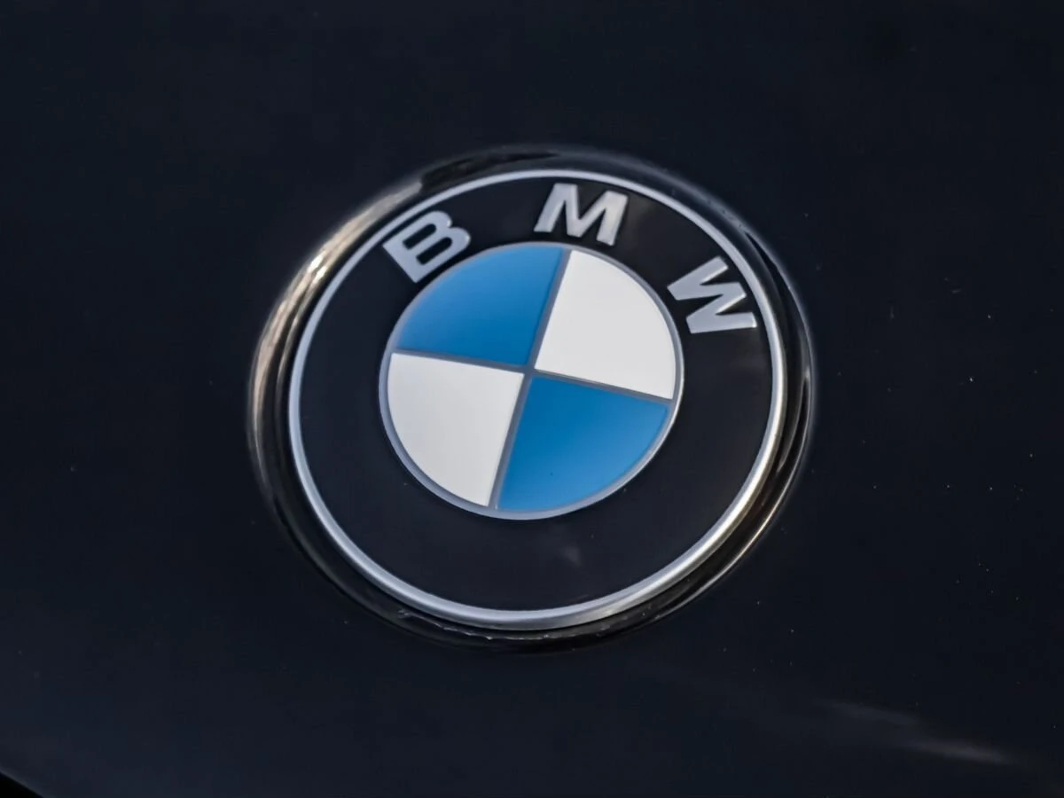 BMW X6 2023 фото -12