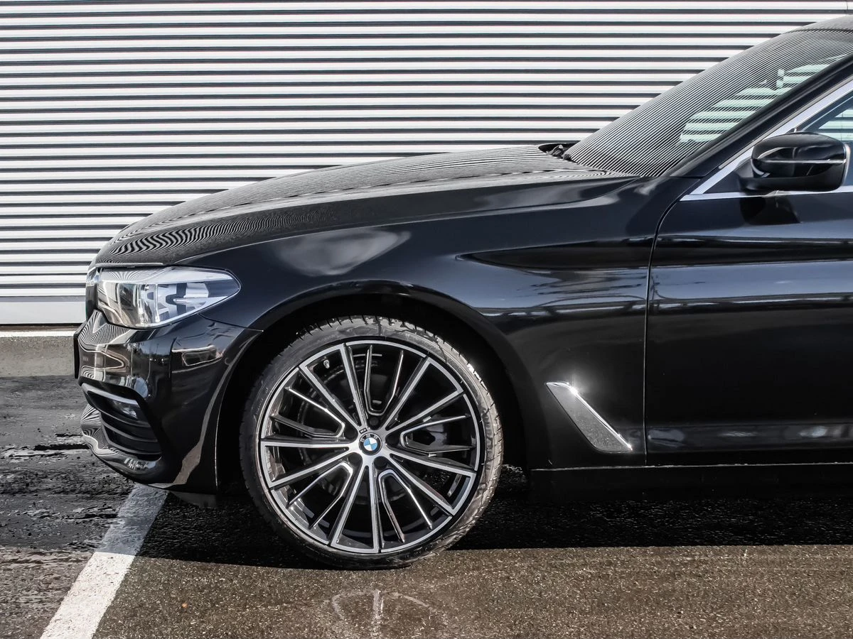 BMW 5 серии 2019 фото -6
