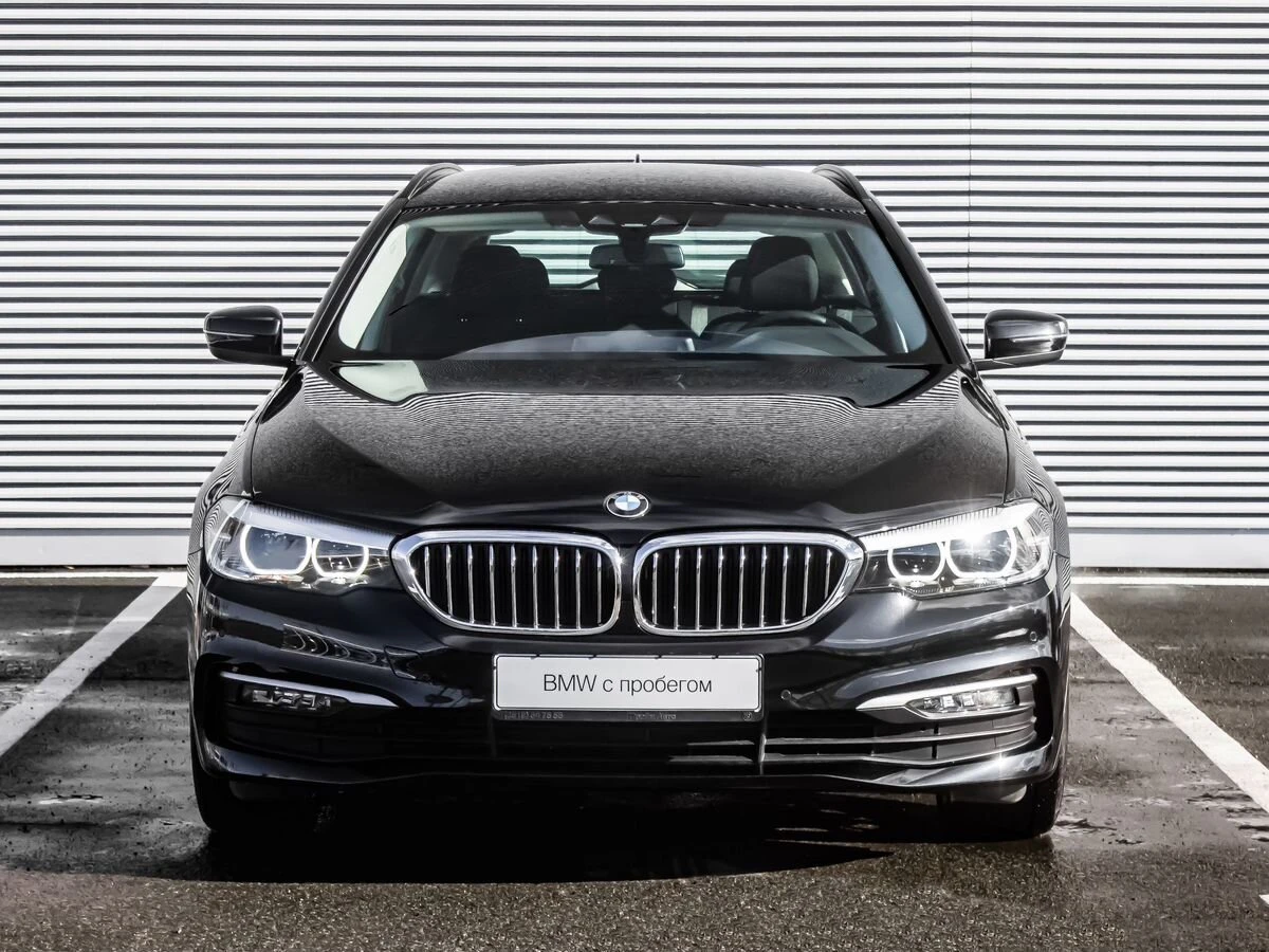 BMW 5 серии 2019 фото -9