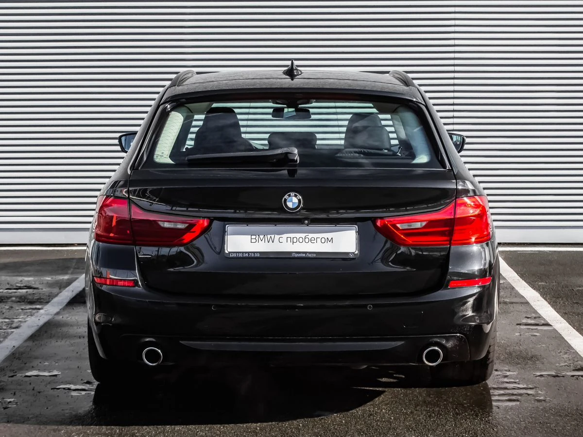 BMW 5 серии 2019 фото -12