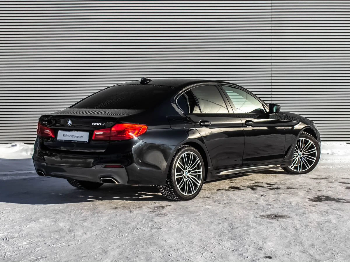 BMW 5 серии 2019 фото -11