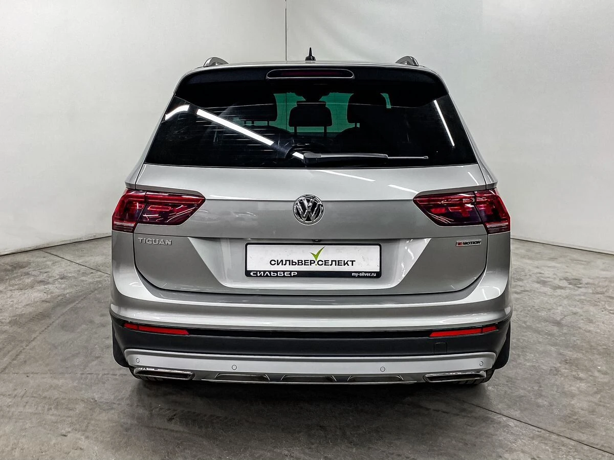 Volkswagen Tiguan 2020 фото -6