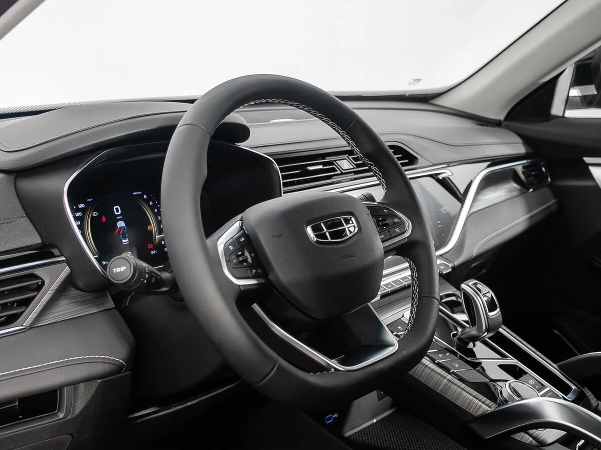 Джили атлас комплектация лакшери. Geely Atlas Pro 2022. Geely Atlas Pro 2022 черный. Geely Atlas Pro 2023. Geely Atlas Pro 2022 салон